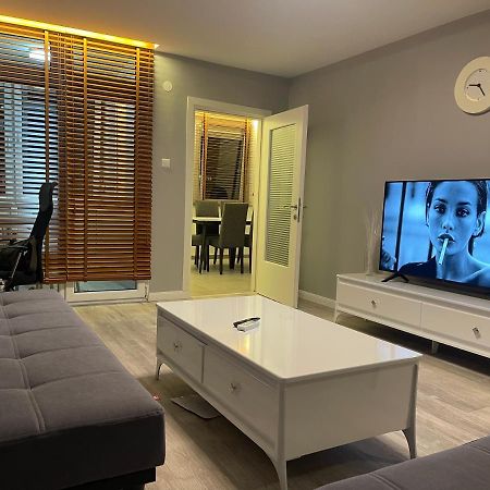 Idealapartments Llc 4 Pristina Extérieur photo