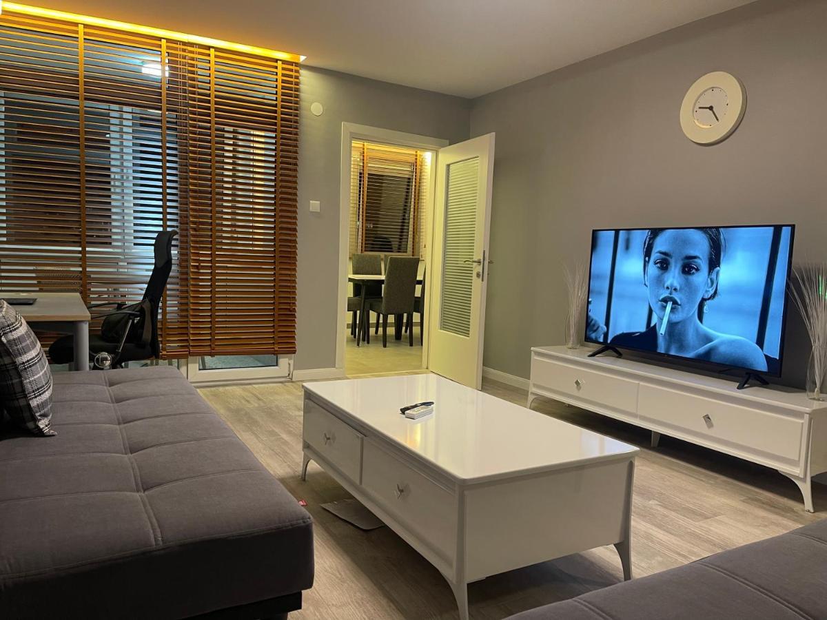 Idealapartments Llc 4 Pristina Extérieur photo